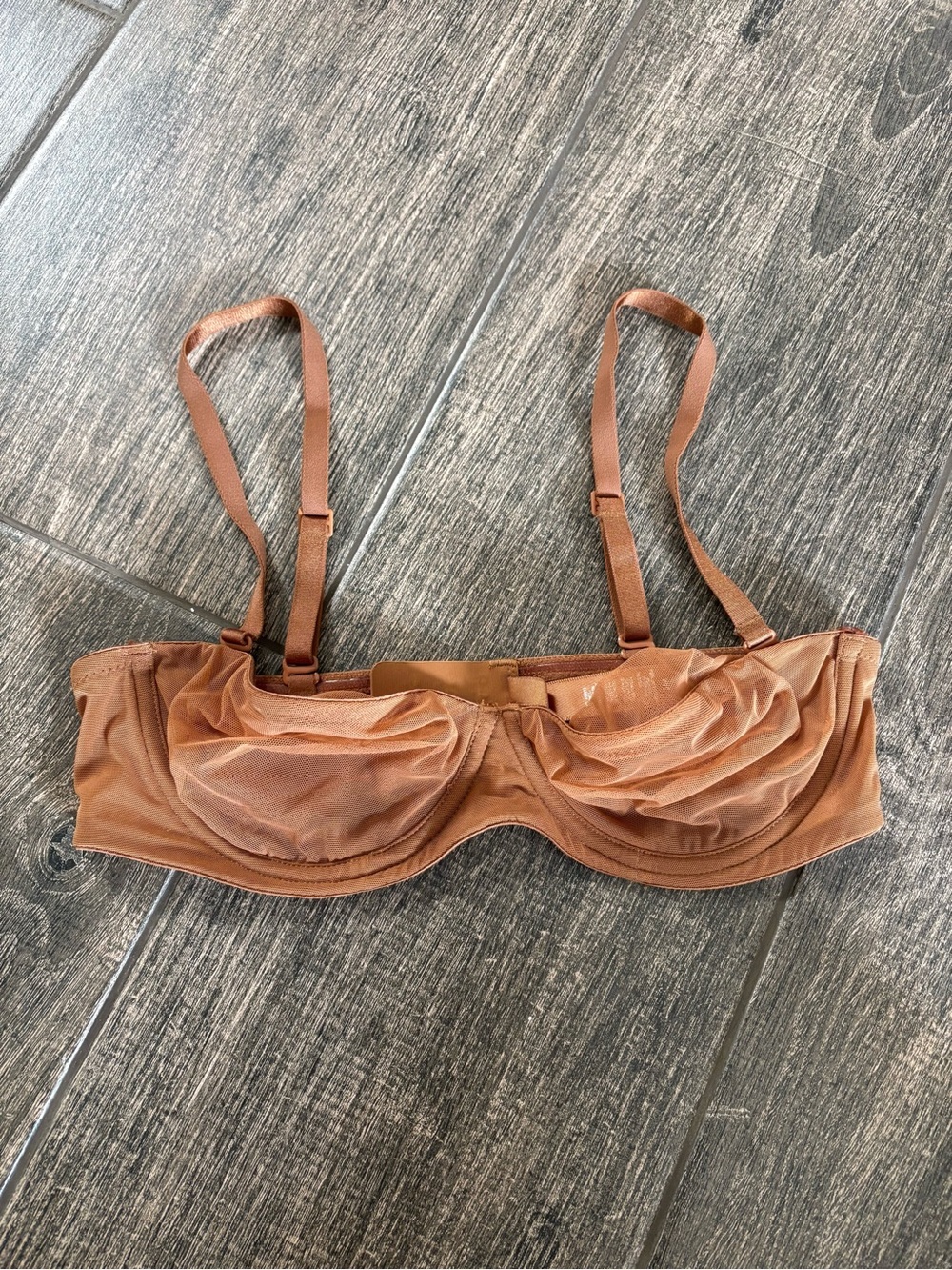 SKIMS / Underwire Scoop Bra - Picture 2 of 4